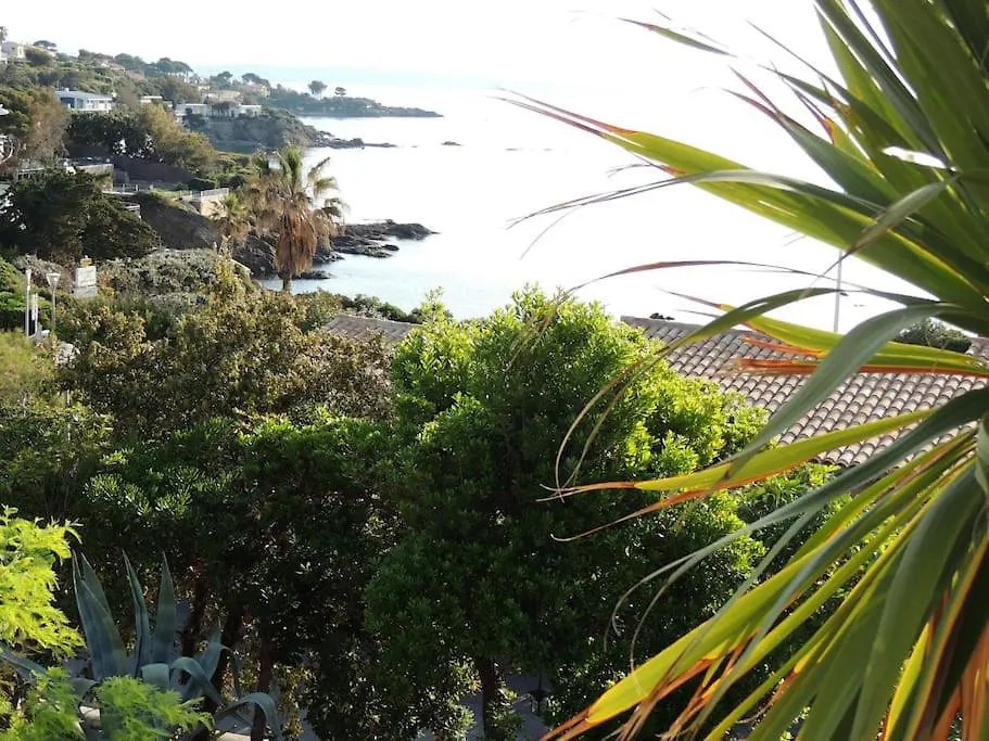 T3 Les Issambres Vue Mer. Velos, Paddles Sur Place