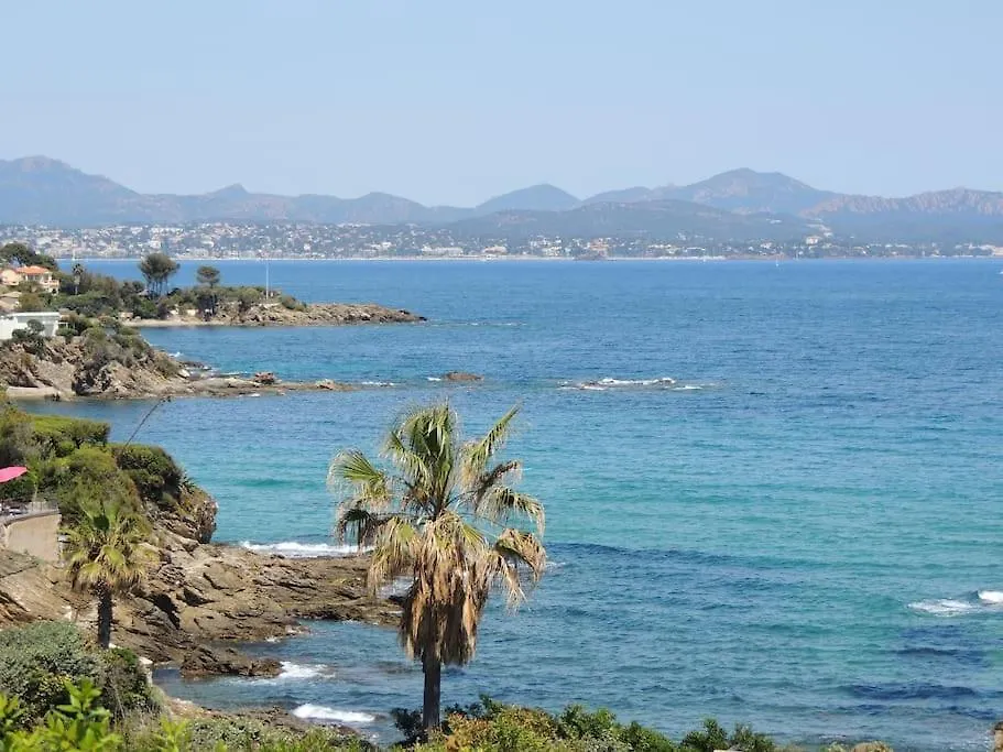 T3 Les Issambres Vue Mer. Velos, Paddles Sur Place