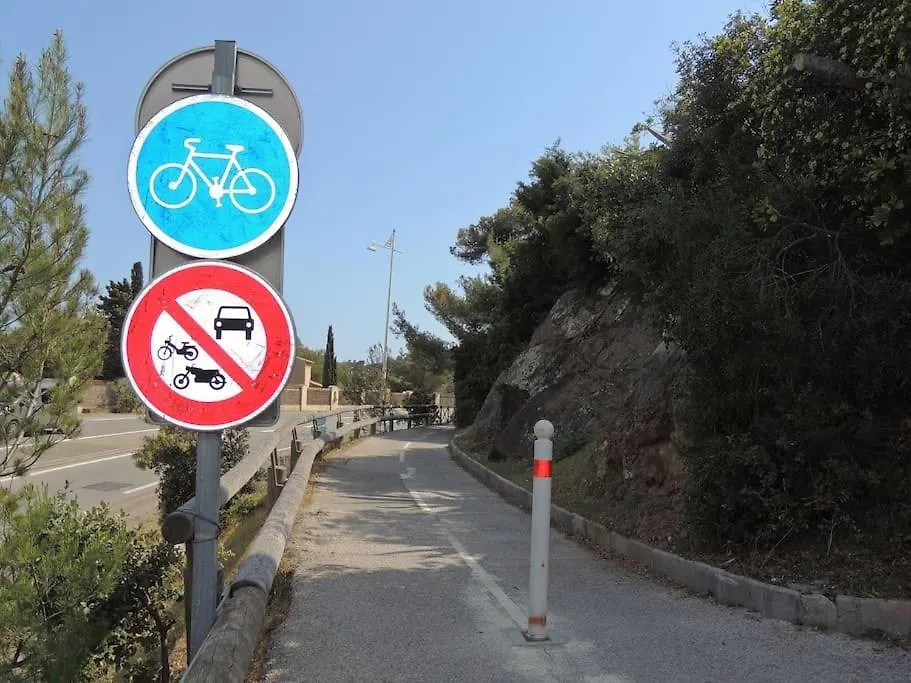 T3 Les Issambres Vue Mer. Velos, Paddles Sur Place Apartment