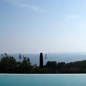  Bed & Breakfast Maison Lumio